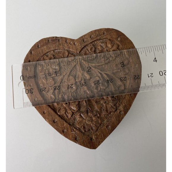 Vintage 1979 Wooden Carved Heart Shaped Trinket Box, Jewelry, Home Decor - Picture 10 of 10